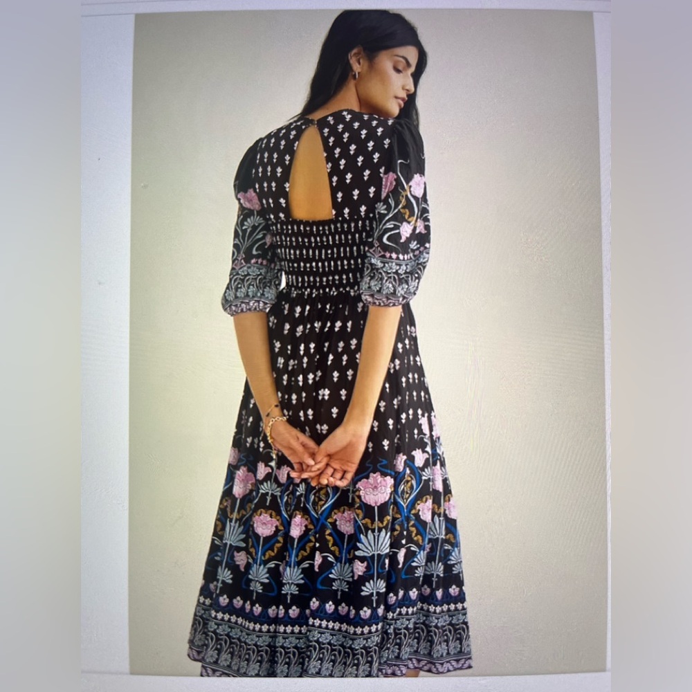 💕💕Anthropologie - 'Dasha' Smocked Floral Dress